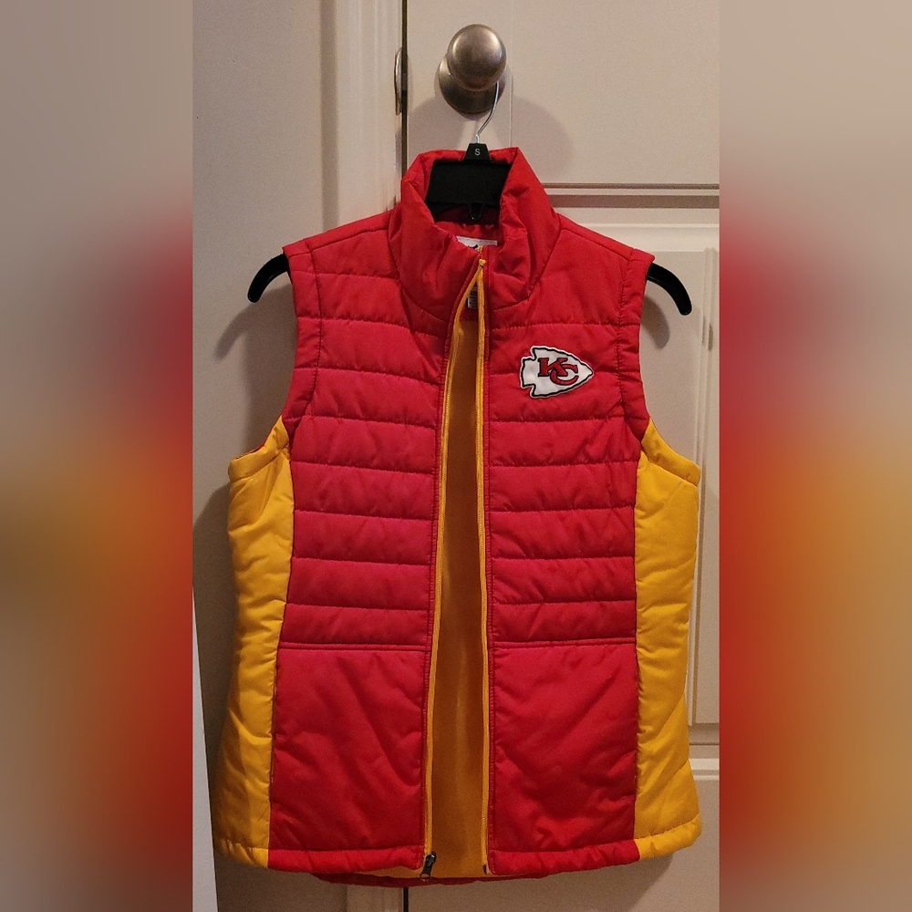 Chiefs Puffer Vest - Women's Size Small
